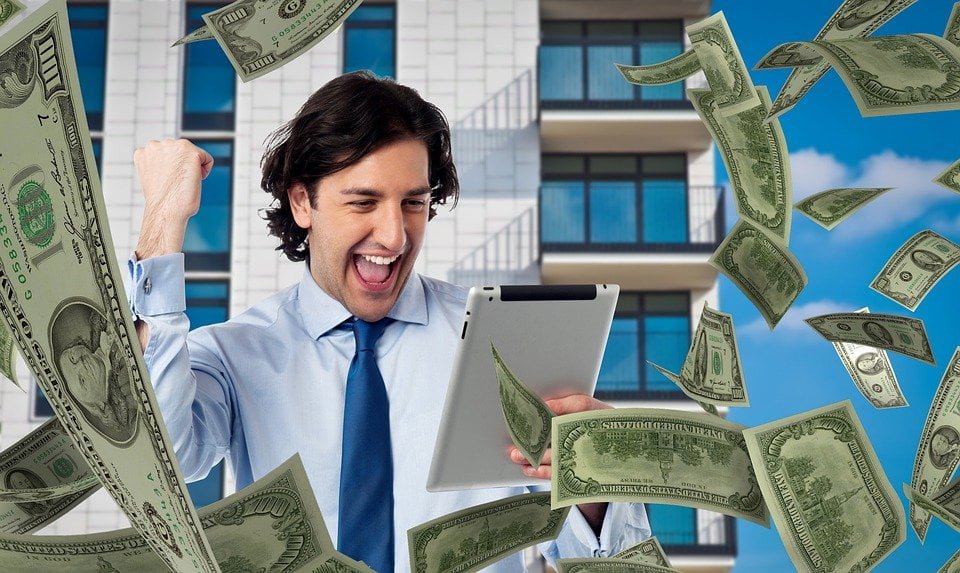 Utilizing Technology to Make Money Online 2 Make Money