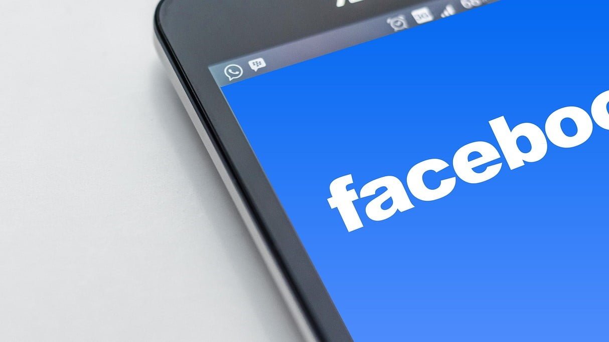 Facebook and Instagram Introduce Paid Verification for Users